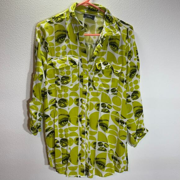 Milk & Honey Shirt Womens Small Green Eye Print Graphic Button Up Rayon - Picture 1 of 7
